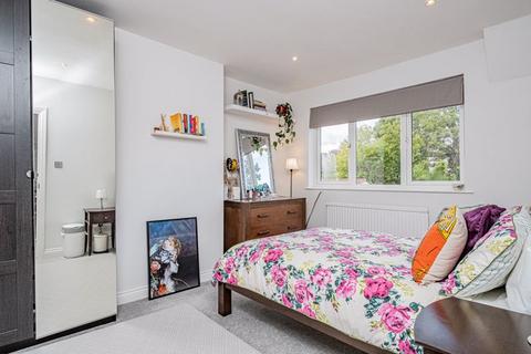 96 Blenheim Road, Harrow, HA2 7AF