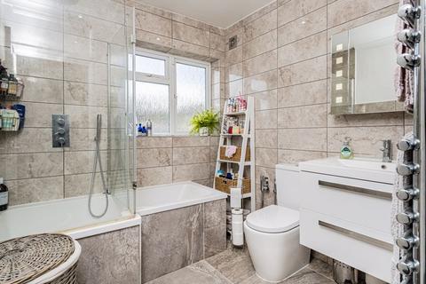 96 Blenheim Road, Harrow, HA2 7AF