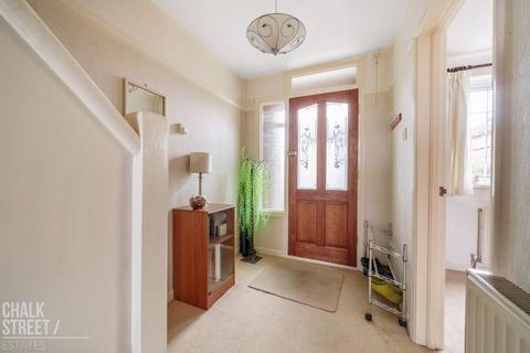 14 Margaret Close, Romford, RM2 5SJ
