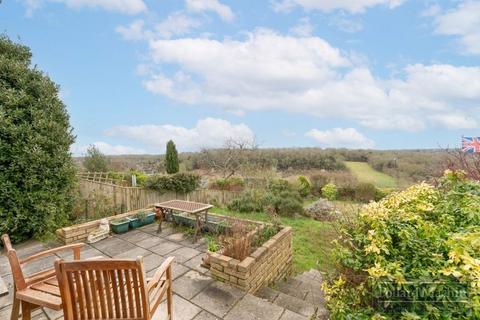 16 Borrowdale Drive, South Croydon, CR2 9JS