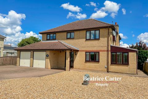 4 bedroom detached house to rent, Hall Barn Road, Ely CB7