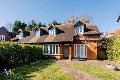Maple Lodge, 3 Talbot Avenue, Bournemouth, BH3 7HP