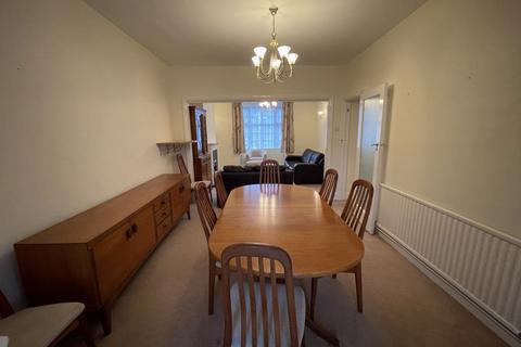 54 Farm Road, Edgware, HA8 9LT