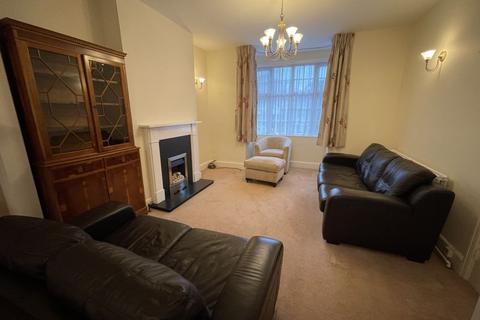 54 Farm Road, Edgware, HA8 9LT