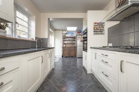 70 Chaldon Way, Coulsdon, CR5 1DD
