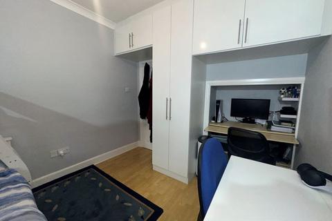 257 Lady Margaret Road, Southall, UB1 2PU