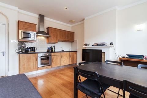 1 bedroom apartment to rent - Shute End