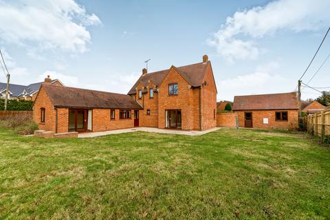 4 bedroom detached house to rent - Church Close, Newton Purcell, MK18 4AX