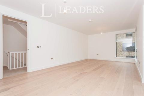 4 bedroom semi-detached house to rent, Knights Park, CB3