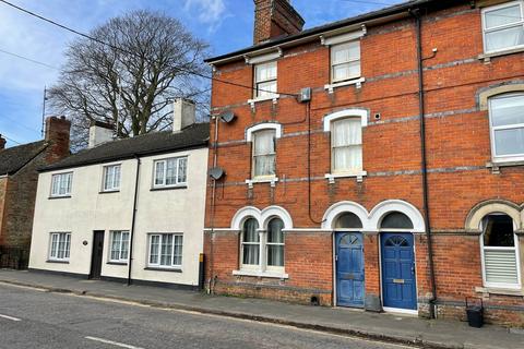 1 bedroom ground floor flat to rent, Cricklade Road, Wiltshire SN6