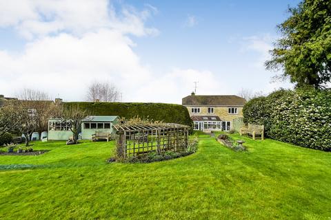 Brandy Bush Brookfield, Highworth, Swindon, SN6 7HY