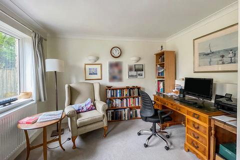 Brandy Bush Brookfield, Highworth, Swindon, SN6 7HY