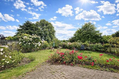 3 bedroom detached house for sale, Cherry Orchard, Pershore