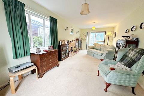 3 bedroom detached house for sale, Cherry Orchard, Pershore