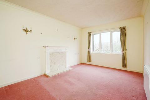 1 bedroom flat for sale, 67 St. Marys Mead, Witney OX28