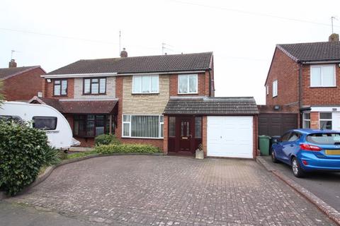 3 bedroom semi-detached house for sale, Granville Drive, Kingswinford DY6