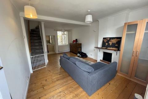 3 bedroom terraced house to rent, Northgate Street