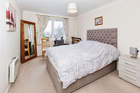 2 bedroom flat for sale - Alma Road, Windsor SL4
