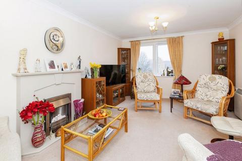 2 bedroom flat for sale, Alma Road, Windsor SL4