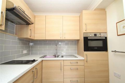 1 bedroom flat for sale, Hillstead Court, Basingstoke RG21