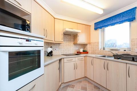 1 bedroom flat for sale, Windsor Way, Aldershot GU11