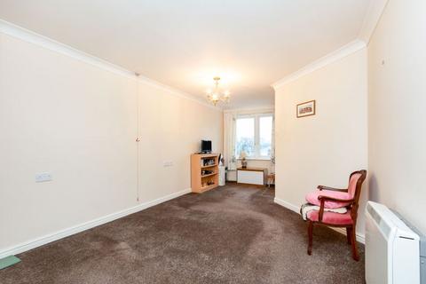 1 bedroom flat for sale, Windsor Way, Aldershot GU11