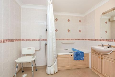 1 bedroom flat for sale, Windsor Way, Aldershot GU11