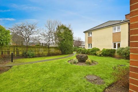 1 bedroom flat for sale, 82-86 London Road, Cowplain PO8