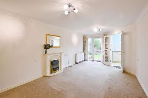 1 bedroom flat for sale, 82-86 London Road, Cowplain PO8