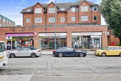 2 bedroom flat for sale, Station Road, New Milton BH25