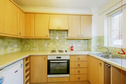 1 bedroom flat for sale - Stockbridge Road, Chichester PO19