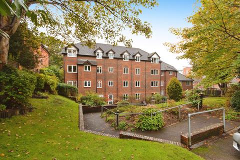 2 bedroom apartment for sale, Meadsview Court, Farnborough GU14