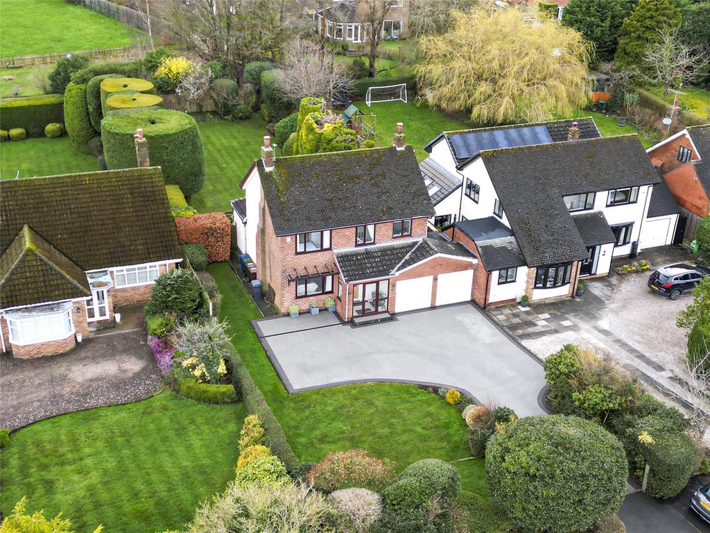Prescot Road, Aughton, Ormskirk, Lancashire, L39 3 bed detached house for sale £595,000