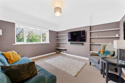 1 bedroom flat for sale, Bushey Road, Raynes Park, London, SW20 8DQ