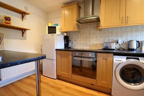 2 bedroom cluster house for sale, Felbrigg Close, Wigmore, Luton, Bedfordshire, LU2 8UL