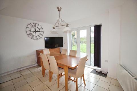 4 bedroom terraced house for sale - Windle Drive, Bourne, PE10 0DB