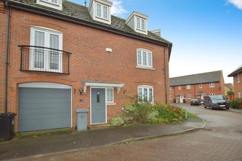 4 bedroom terraced house for sale, Windle Drive, Bourne, PE10 0DB