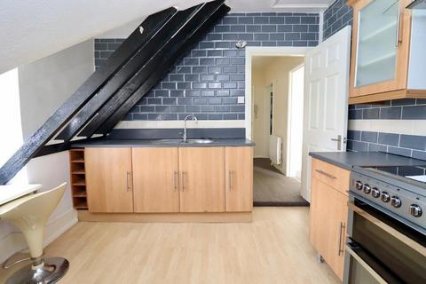 Flat 4, 8 Castle Avenue, Dover, CT16 1HA