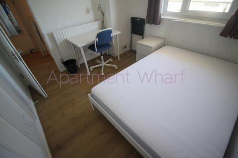 1 bedroom in a flat share to rent, Langdon House Ida Street    (Poplar), London, E14