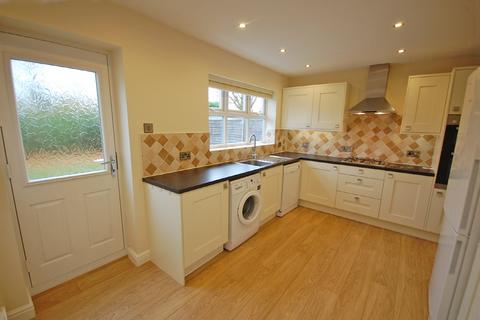 4 bedroom detached house to rent - Pinewood Gate, Harlow Hill, Harrogate, North Yorkshire, HG2