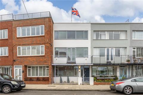 4 bedroom terraced house for sale, High Street, Portsmouth, Hampshire
