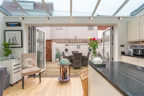 4 bedroom terraced house for sale, High Street, Portsmouth, Hampshire