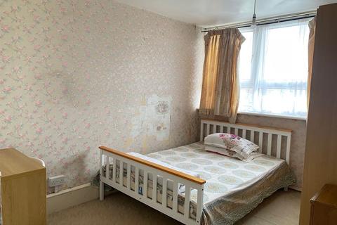 2 bedroom flat for sale, Harberson Road, Stratford