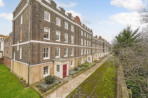 6 bedroom end of terrace house for sale - Church Lane, The Historic Dockyard, Chatham, Kent, ME4