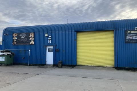 Warehouse to rent, 5 Gold Leaf Industrial Park, Sandall Road, Wisbech, Cambridgeshire, PE13 2GA