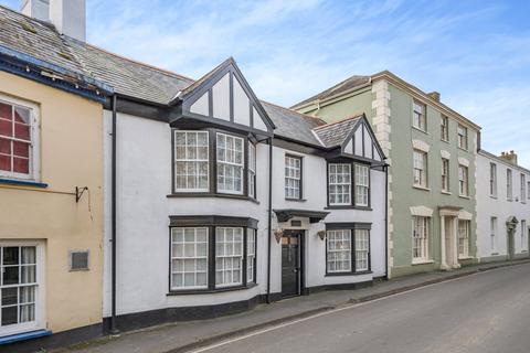 5 bedroom terraced house for sale, South Street, Torrington, Devon, EX38
