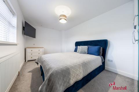 4 bedroom terraced house for sale - The Square, Watford, WD24