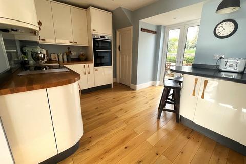 Bunts Knoll Bunts Lane, Seaton, EX12 2HT