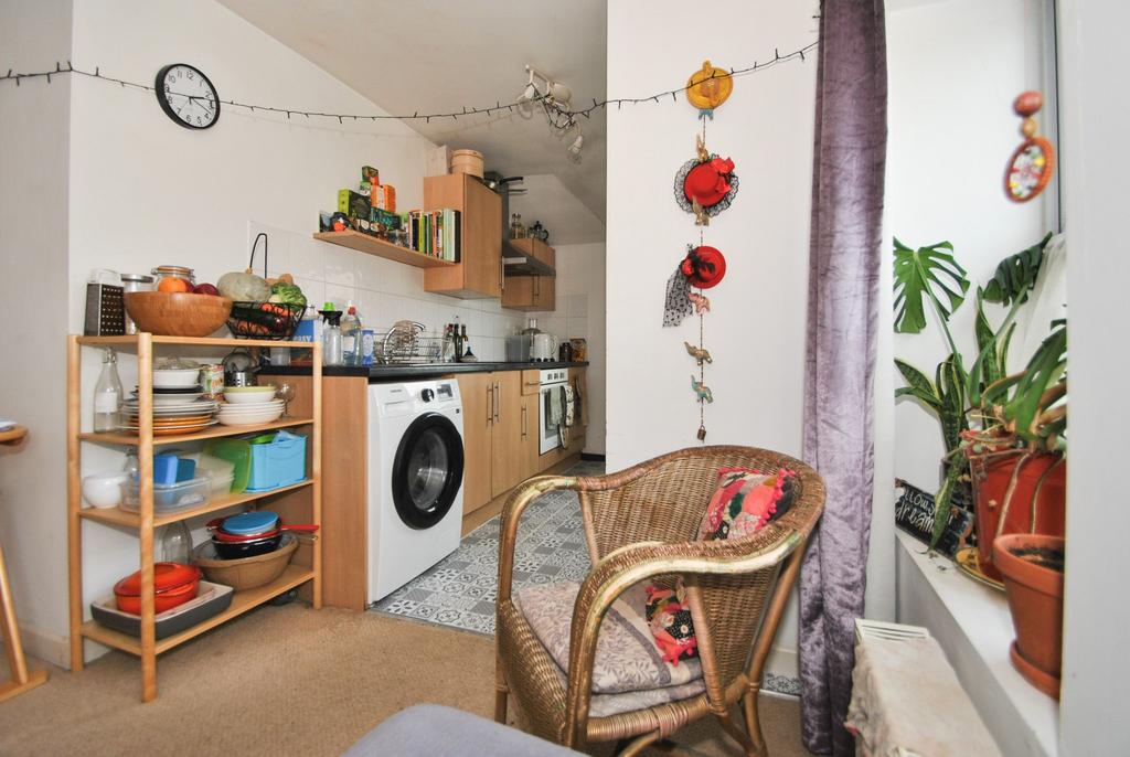 St. Agnes, Bristol BS2 2 bed flat to rent £1,495 pcm (£345 pw)