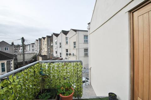 2 bedroom flat to rent - St. Agnes, Bristol BS2